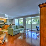 Marco Island Condo With Patio Steps To Beach Access