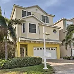 Holmes Beach Home Pool, Hot Tub, Walk To Beach!
