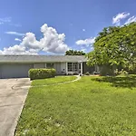 Cape Coral Home With Lavish Patio And Private Pool!