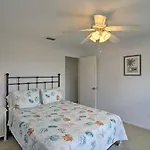 Cape Coral Home With Lavish Patio And Private Pool!