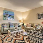 Ft Lauderdale Apt With Pool - 1 Mi To Beach Access!