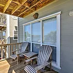 Beachfront Cedar Key Condo With Pool, Spa And Views!