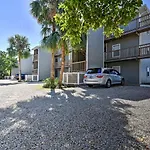 Beachfront Cedar Key Condo With Pool, Spa And Views!