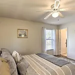 Bokeelia Retreat - Fishing Docks And Canals Nearby!