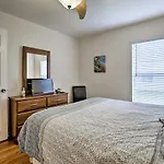 Bradenton Home With Saltwater Pool, Spa And Lanai!