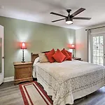 Charming Tallahassee Townhouse About 3 Mi To Fsu!