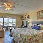 Oceanfront St Augustine Studio With Pool Access!