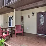 Updated Cape Canaveral Townhome, Walk To The Beach