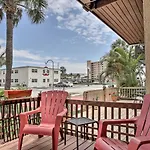 Updated Cape Canaveral Townhome, Walk To The Beach