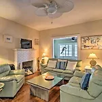 Charming Lake Worth Abode With Outdoor Oasis!