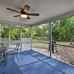 Family-Friendly Home About 4 Mi To Naples Beach And Pier