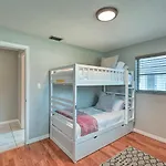 Family-Friendly Home About 4 Mi To Naples Beach And Pier