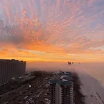 Shores Of Panama Penthouse Resort