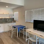 The Mariner Suites Hollywood