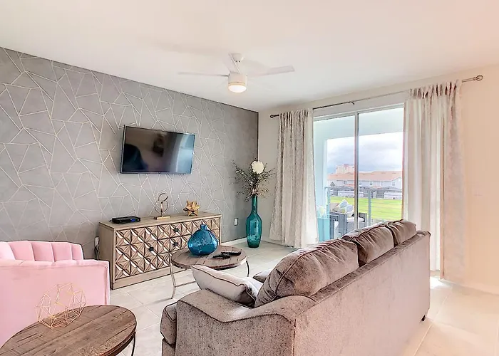 Splendid Thematic 2Br With Waterpark