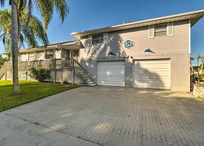 Canalfront Home With Private Dock - 5 Mi To Beaches!