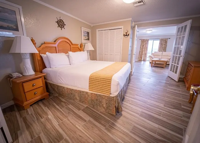 Dockside Inn & Resort