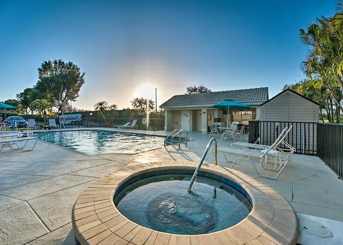 Lely Resort Home With Lanai - 1 Mi To Golf Course!