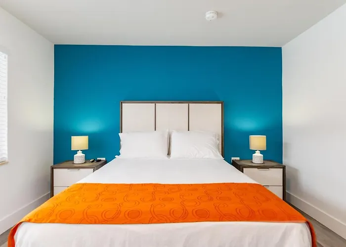 The Mariner Suites Hollywood