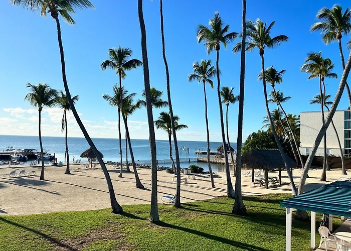 Breezy Palms Resort