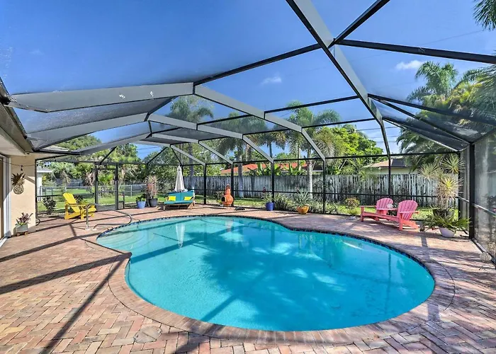 Private Pool And Covered Patio Cape Coral Haven!
