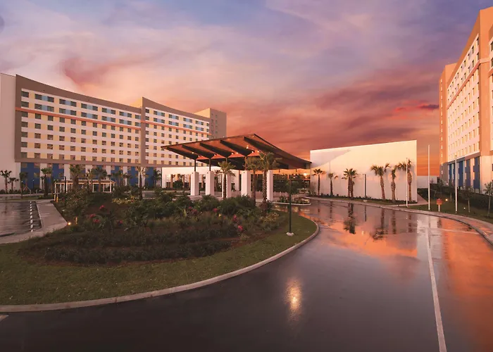 Universal\'S Endless Summer Resort - Dockside Inn And Suites