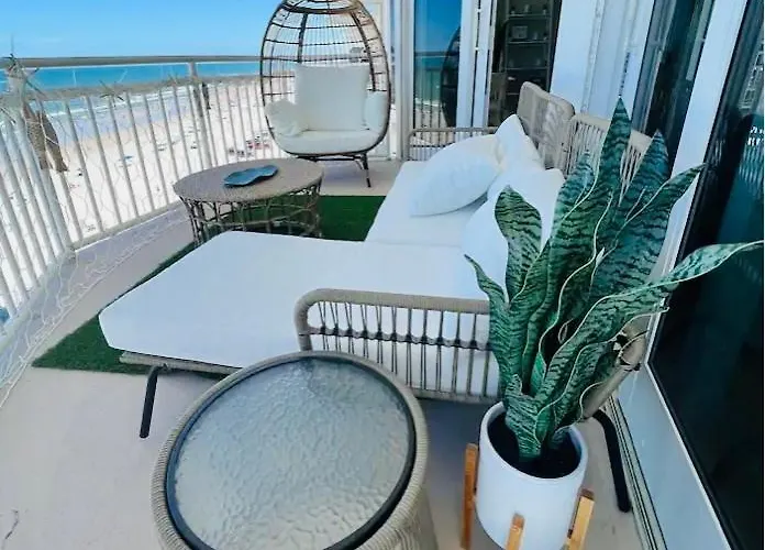 Beach Oasis 704 Lovely Daytona Ocean Front For 5 Sleeps Up To 12