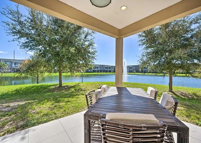 Upscale Townhome Close To Walt Disney World!