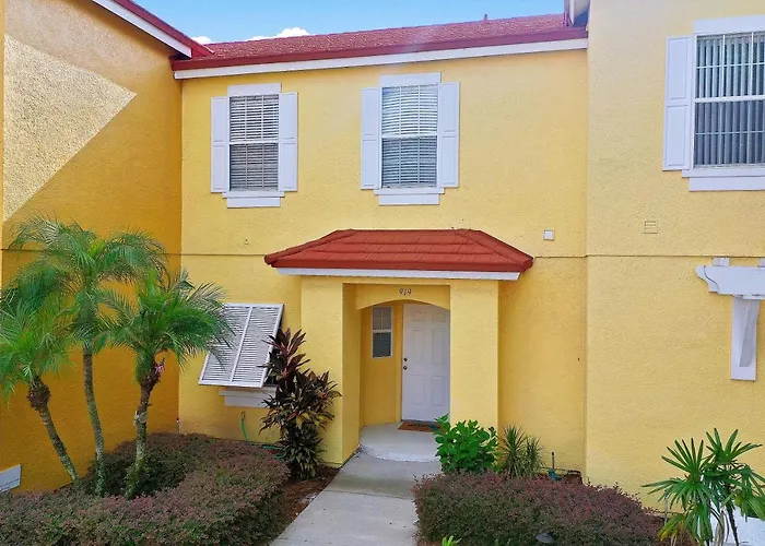 Stylish 3 Bedroom Townhome With Resort Amenities
