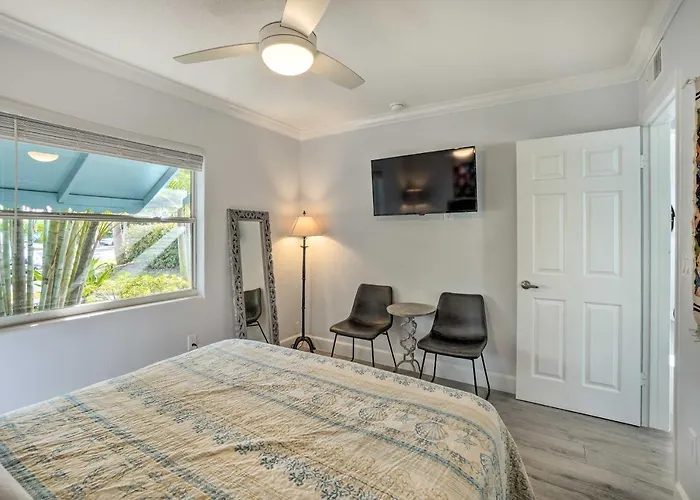 Indian Rocks Beach Duplex, Close To Beaches!