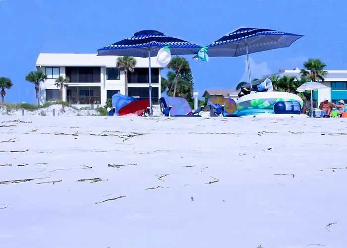 Absolute Anna Maria-Private Beach Access-Heated Pool-Water Views From Every Room