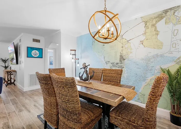 Premier 2Bd Waterfront Condo Barefoot Beach Resort