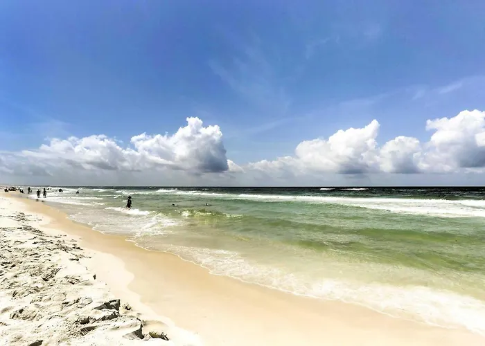 Pcb Condo With Pool And Grill Access - Walk To Beach!