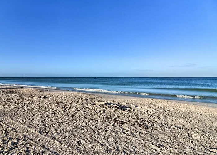 Bright Gulf Coast Escape - 8 Mi To Johns Pass!