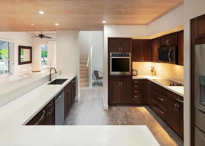 Dolphin Point Villas