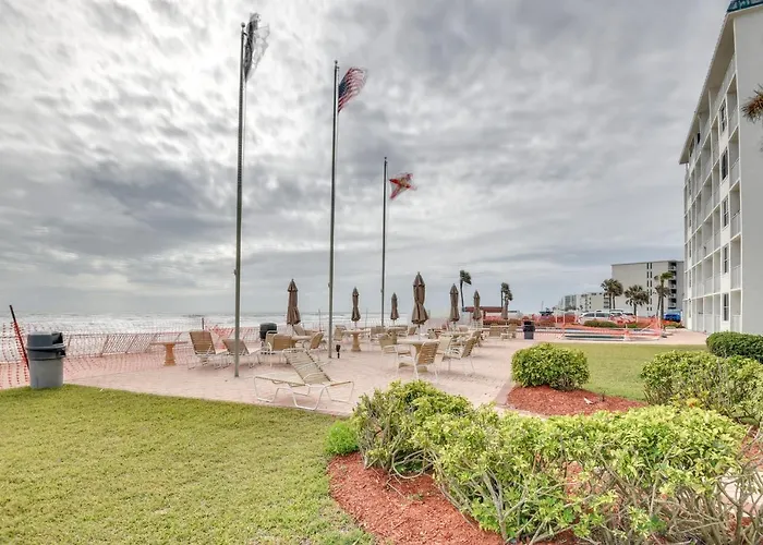 Daytona Beach Studio With Private Lanai 1 Mi To Pier
