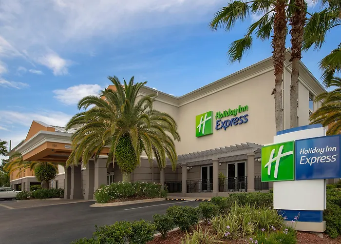 Holiday Inn Express Jacksonville Beach By Ihg