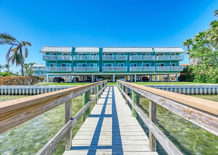 Anna Maria Island Beach Palms 6B