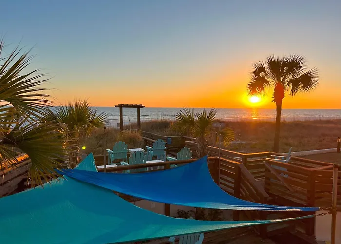 Beachfront Studio - Perfect Location - Free Beach Chairs