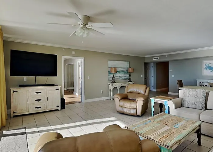 Emerald Beach 2435
