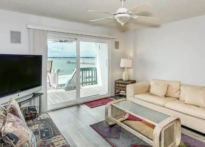 Boardwalk Unit E4