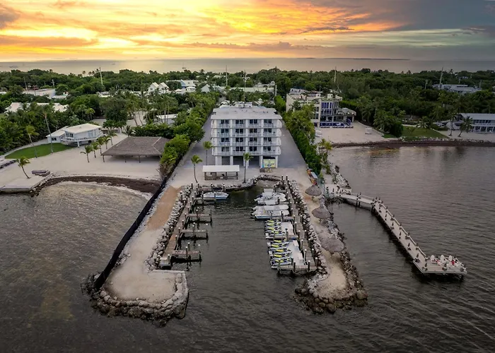 Hadley Resort And Marina