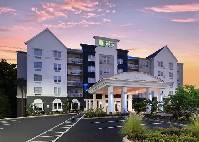 Holiday Inn Express & Suites Lakeland North I-4 By Ihg