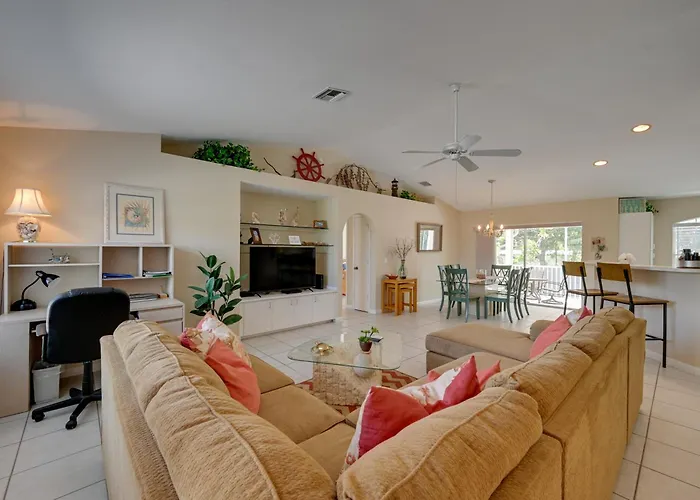 Sunny Marco Island House Less Than 3 Blocks To Beach!