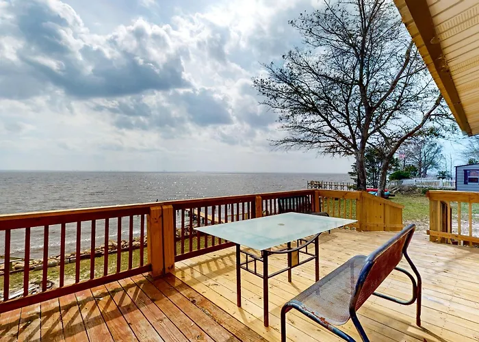 Bayfront Breeze