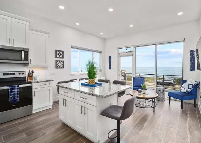 Ocean Front Flagler Beach Sleeps 5 People