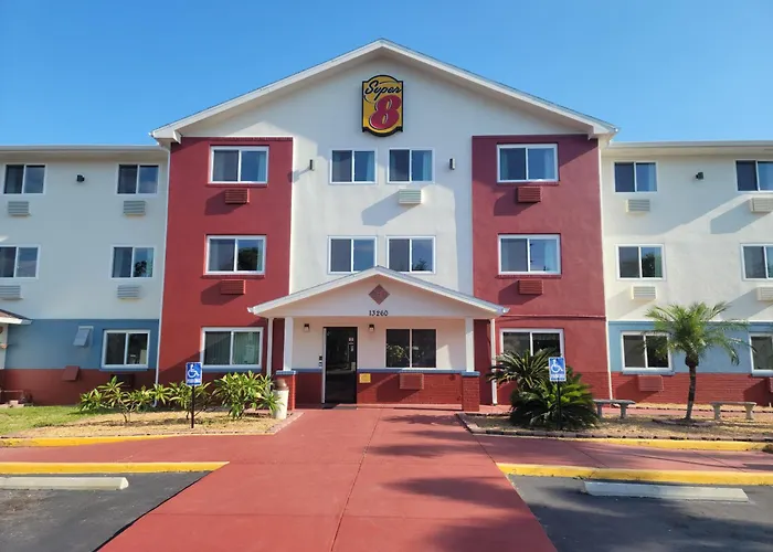 Super 8 by Wyndham Clearwater/St. Petersburg Airport
