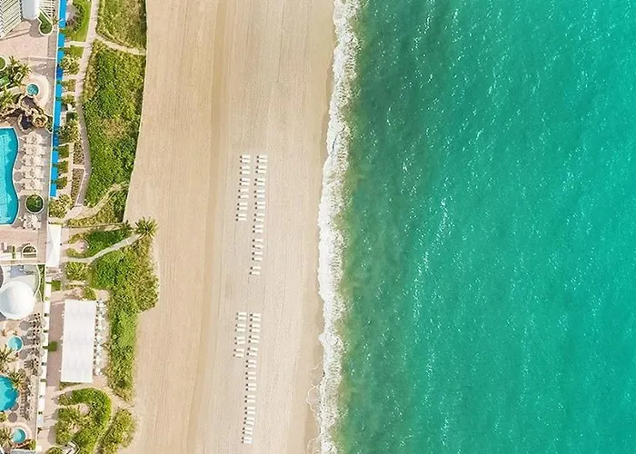 Large Resort Suite In Sunny Isles Beach