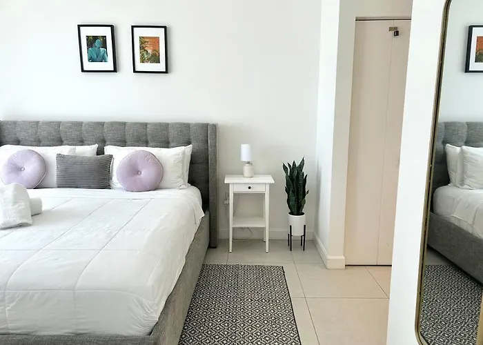 Comfortable Studio Suites In Downtown Doral