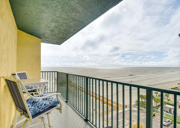 Daytona Beach Shores Condo With Ocean Views!